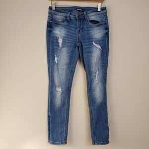 DOLLHOUSE Charley Skinny Jeans